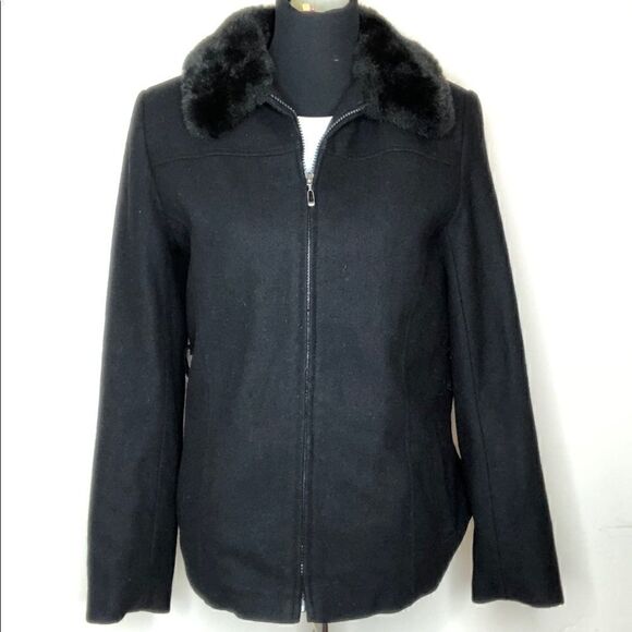 GIACCA Black Wool Coat with Faux Fur Trim - Picture 2 of 15